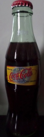 2001-2088 € 15,00 coca cola flesje 8oz World of Coca cola Las Vegas  jaartal 2002.jpeg
